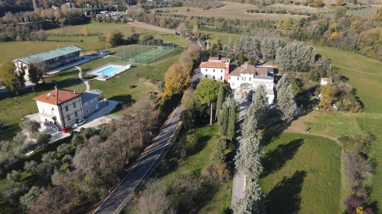 Country Esmera Desenzano del Garda Extérieur photo